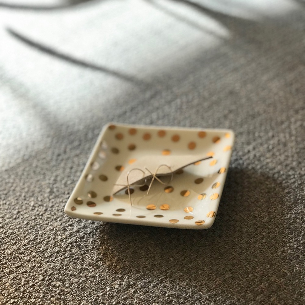 Minimalist gold earrings, Gold